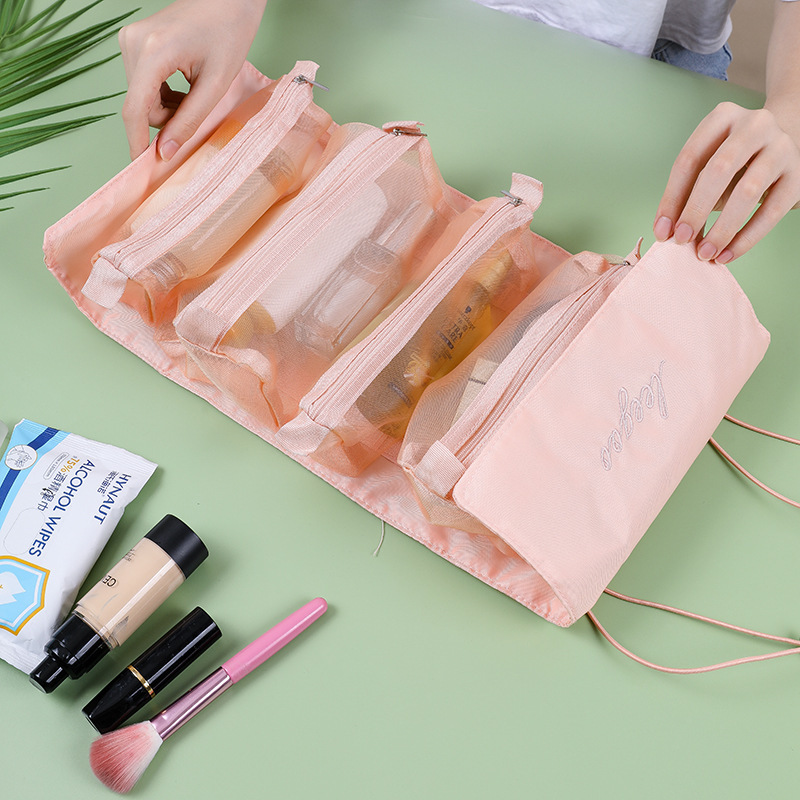 A detachable four-in-one makeup bag details Picture