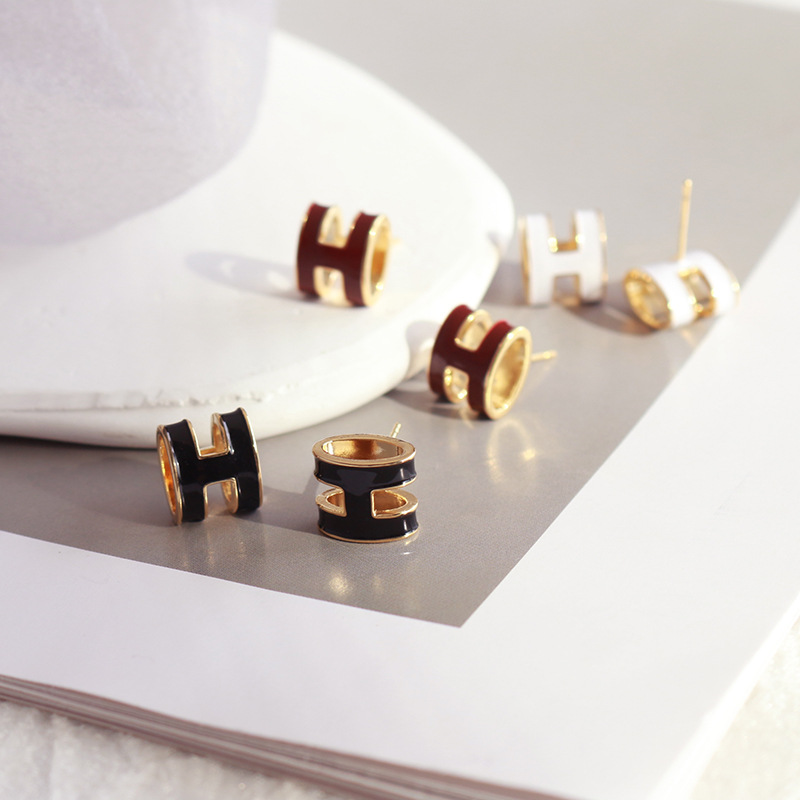S925 Silver needle Stud Earrings for Women, H-letter glazed earrings, a niche design with a high-end feel, gentle and elegant earrings Specification image