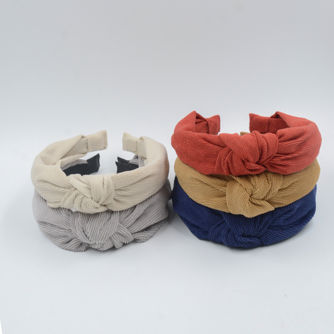 Qiwei Accessories Exclusive European and American cross-border Amazon simple and fashionable adult hair accessories, cross-knotted fabric compression hair bands, hair accessories, headwear for women Specification image