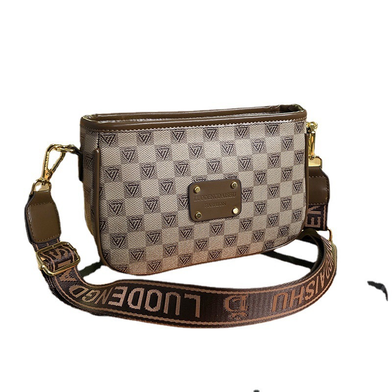 时尚宽肩带女白底实物图