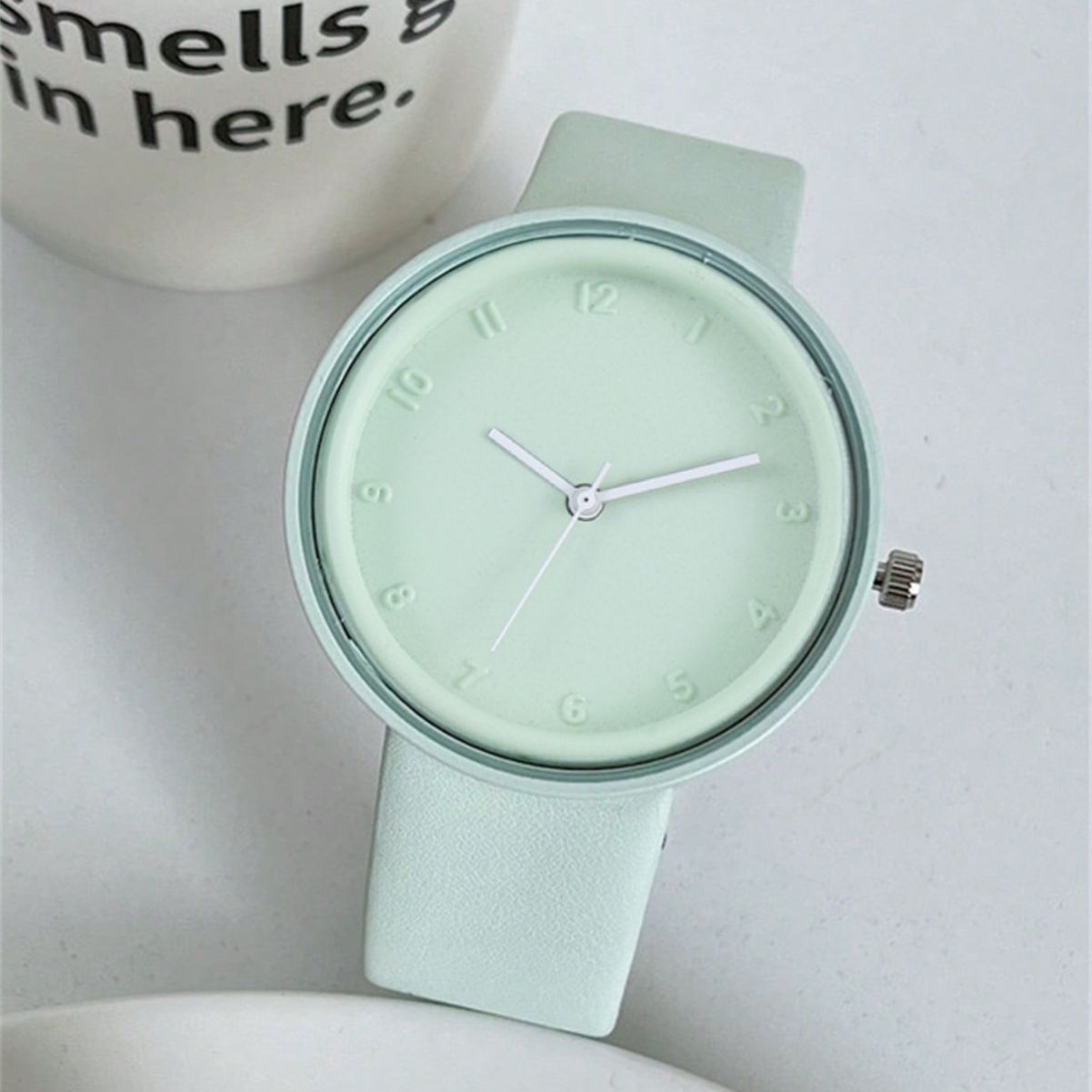 This is a stylish macaron color scheme with a unique and simple design. It's a quartz watch for boys and girls, featuring an Instagram retro forest style that goes well with all kinds of outfits details Picture