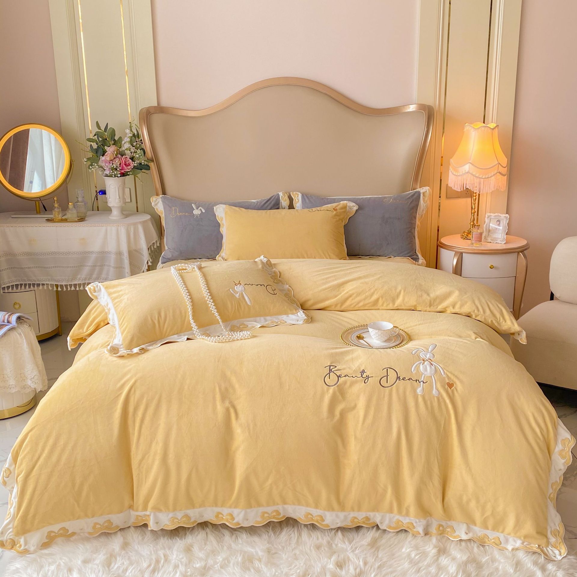 Factory Direct Baby Cashmere Embroidery Four-Piece Set Thickened Warm High Weight Baby Cashmere Edge Bed Linen Sheets details Picture