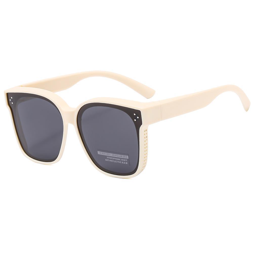Men's trendy sunglasses with polarizing and UV-blocking lenses, specially designed for men drivers and women Item Picture