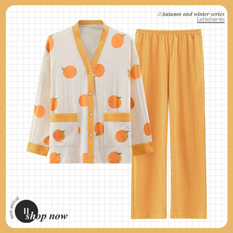 The 2022 autumn new pajama women's cute cartoon cardigan, long-sleeved kimono and loose home wear can be worn outside for autumn and winter details Picture