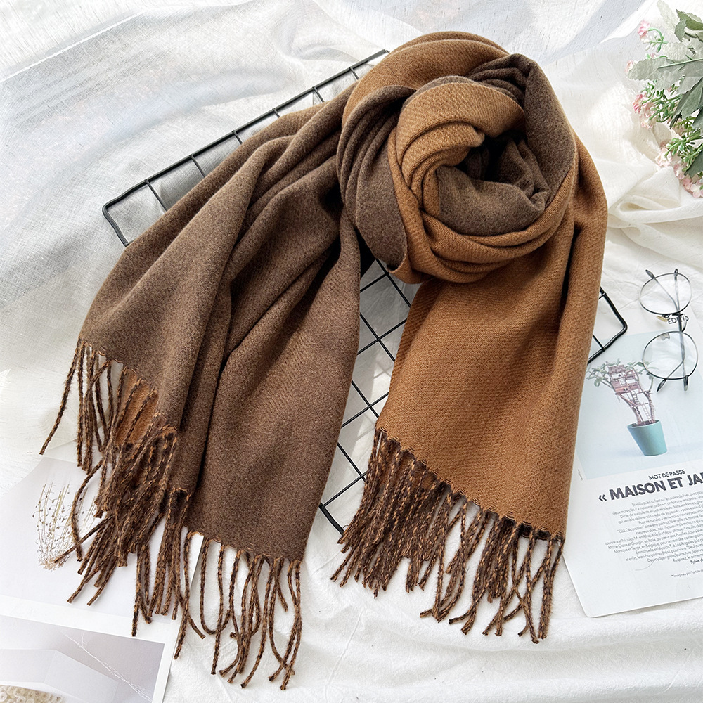 Foreign Trade Orders Amazon Explosive Double-Sided Two-Color Scarf Female Winter Thickened Solid Color Imitation Cashmere Scarf Shawl Female Application Scenario