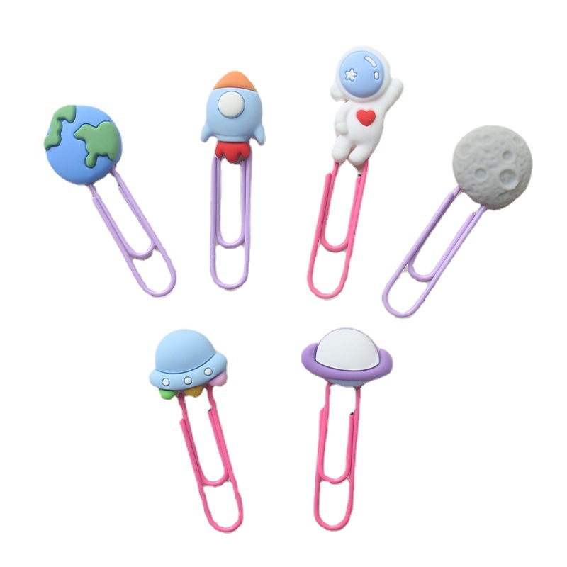 星球书签/太空人小别针/学生书签白底实物图