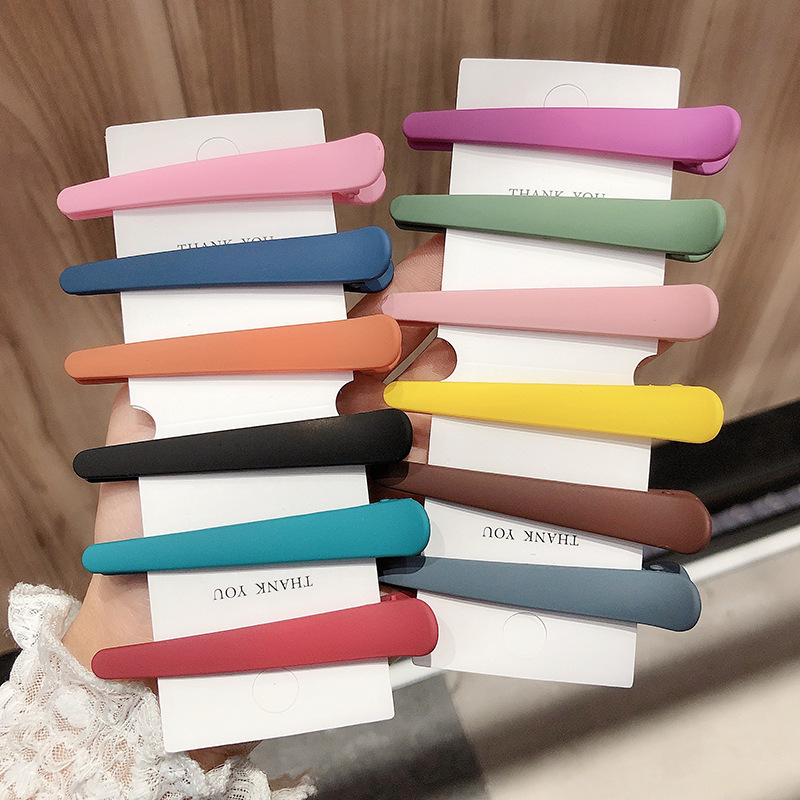 Traceless duckbill clip, large hair salon clip, headwear, back of the head, hair clip, makeup, fringe, hair clip, female