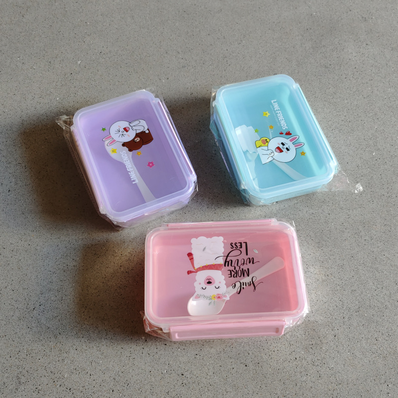 Children's cartoon food-grade plastic lunch boxes and fruit preservation boxes can be colored and printed with logo patterns Application Scenario