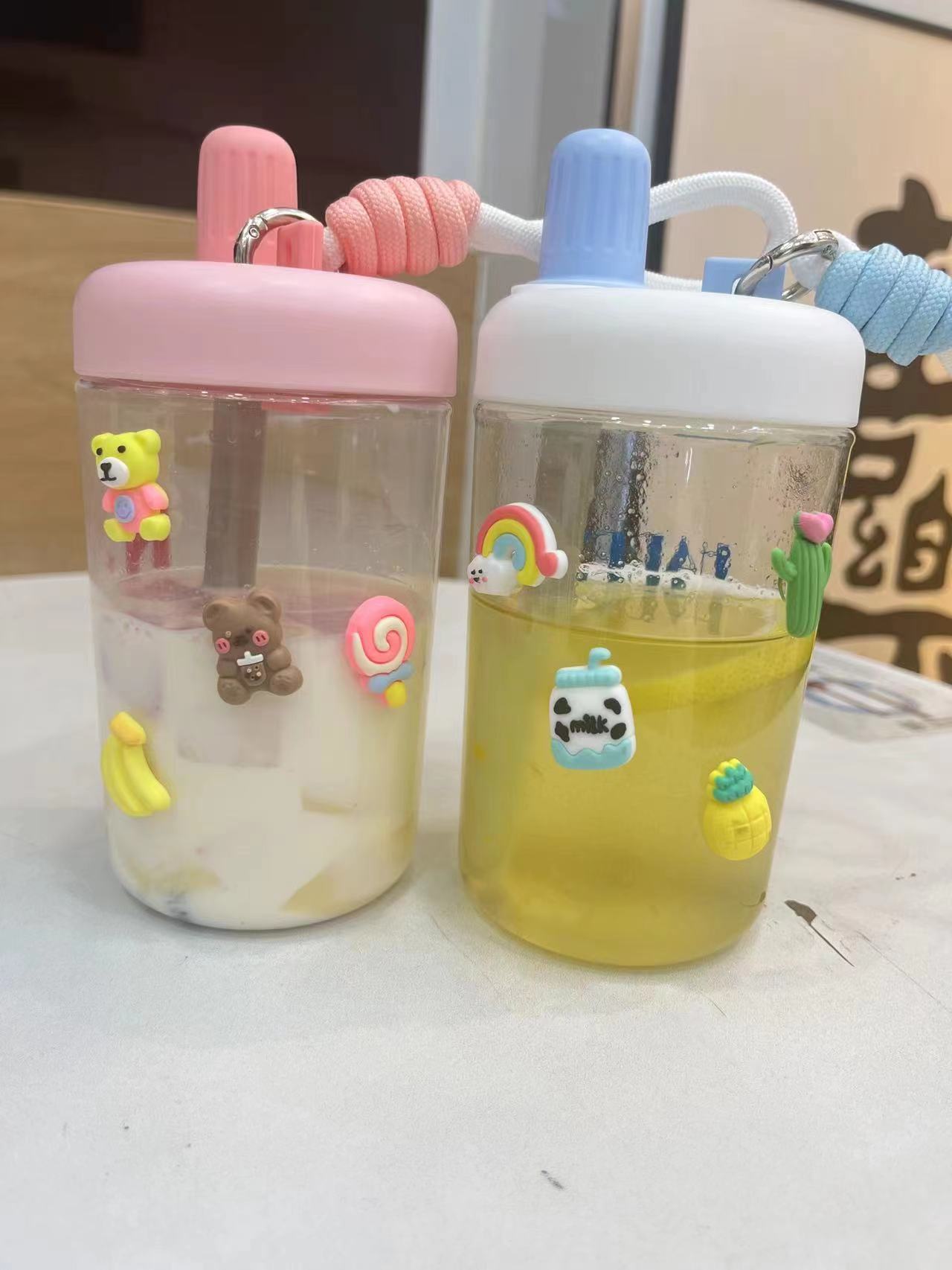 迷你顿顿杯儿童学生男女塑料杯便携户外大容量吸管杯高颜值随手杯细节图