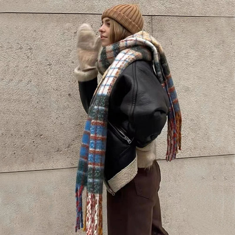 Factory Wholesale Winter New Korean Male And Female Students With The Same Thick Fringe Color Checkered Bib Scarf details Picture