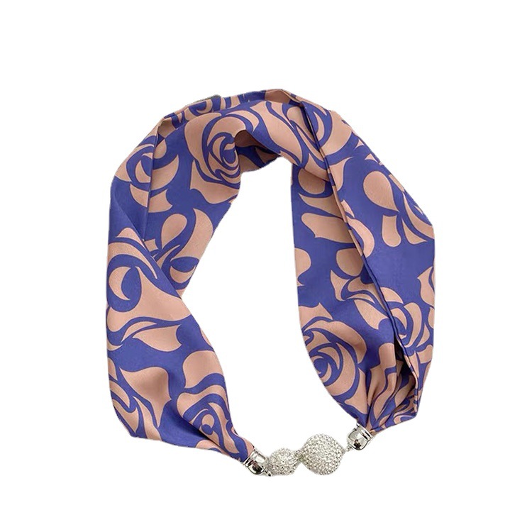 真丝领巾磁扣小丝巾/桑蚕丝百搭锁骨丝巾/钻石项链白底实物图