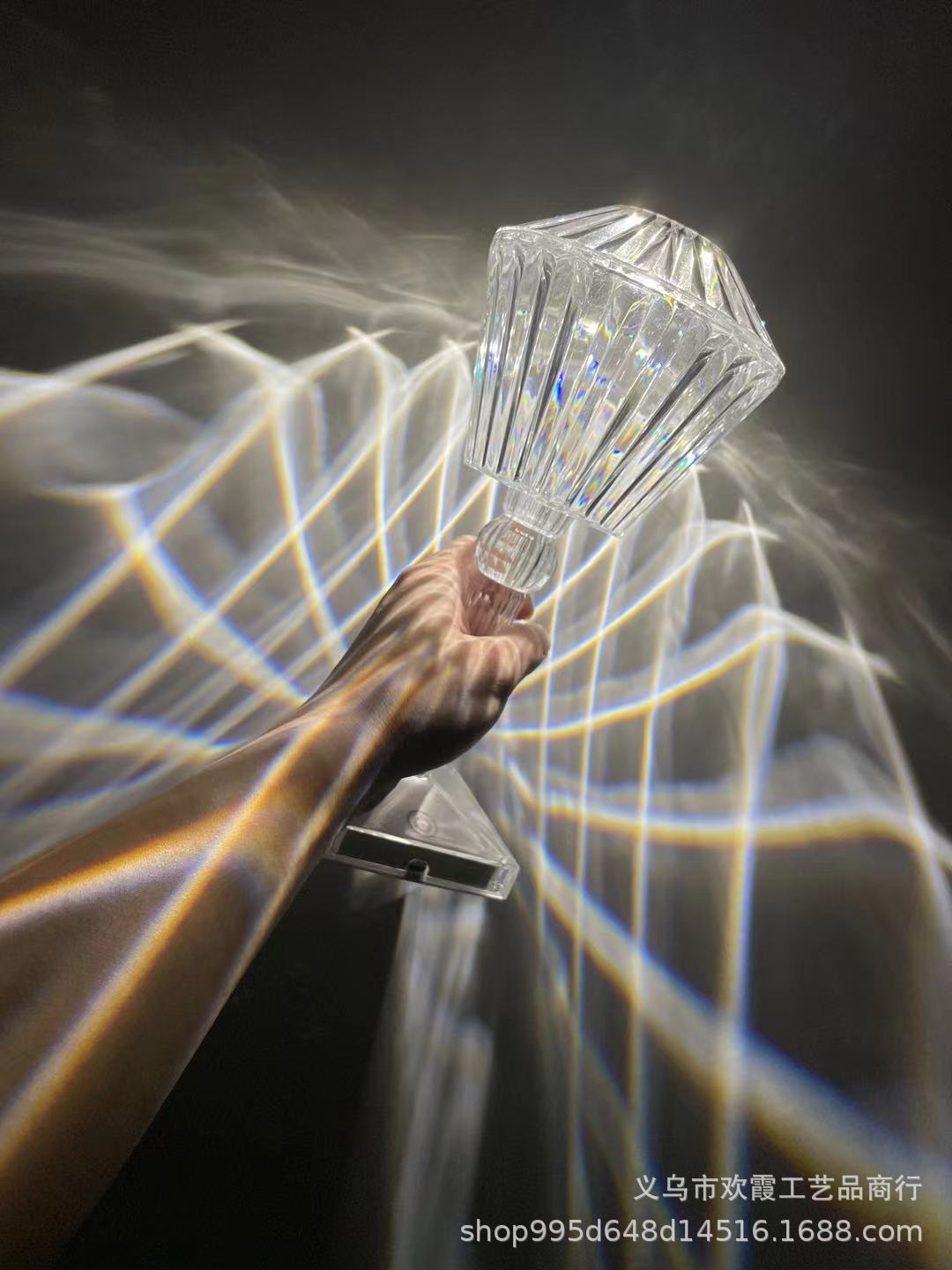Cross-Border New Diamond Crystal Prismatic Light Shadow Ins Table Lamp Table Atmosphere Usb Charging Bedside Nightlight Specification drawing