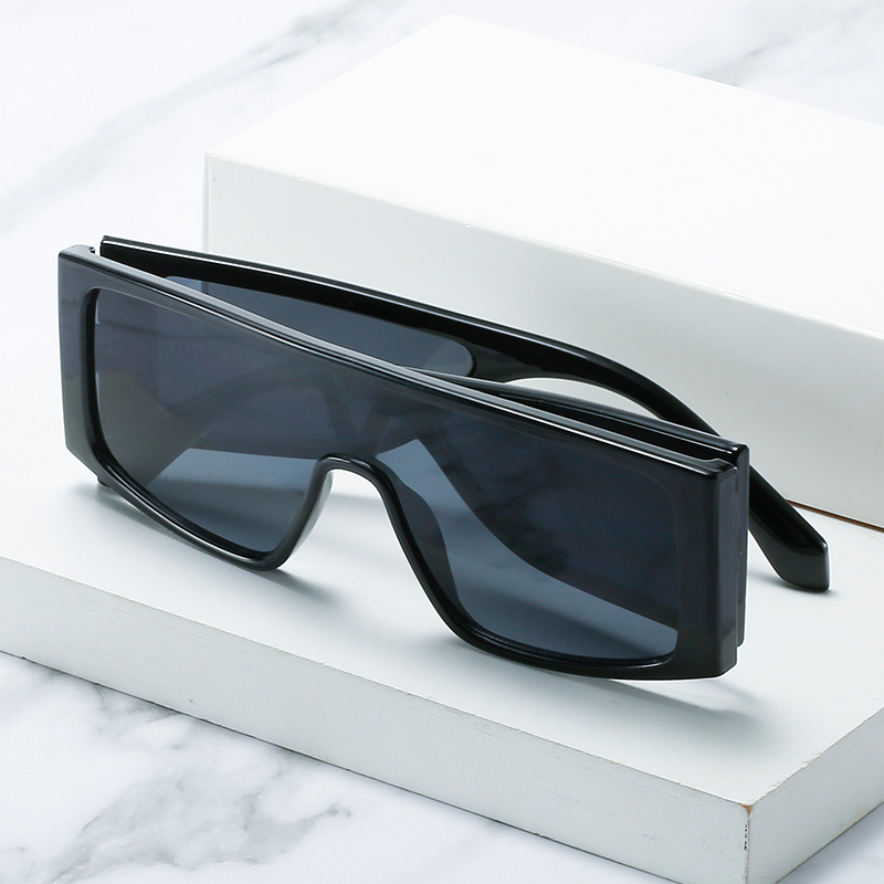 2021 new one-piece large-frame sunglasses, European and American fashionable one-piece color-blocking glasses, personalized side lens sunglasses details Picture
