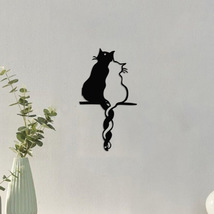 现代轻奢情侣猫动物剪影镂空线条室内外墙面装饰艺术品时尚修饰物