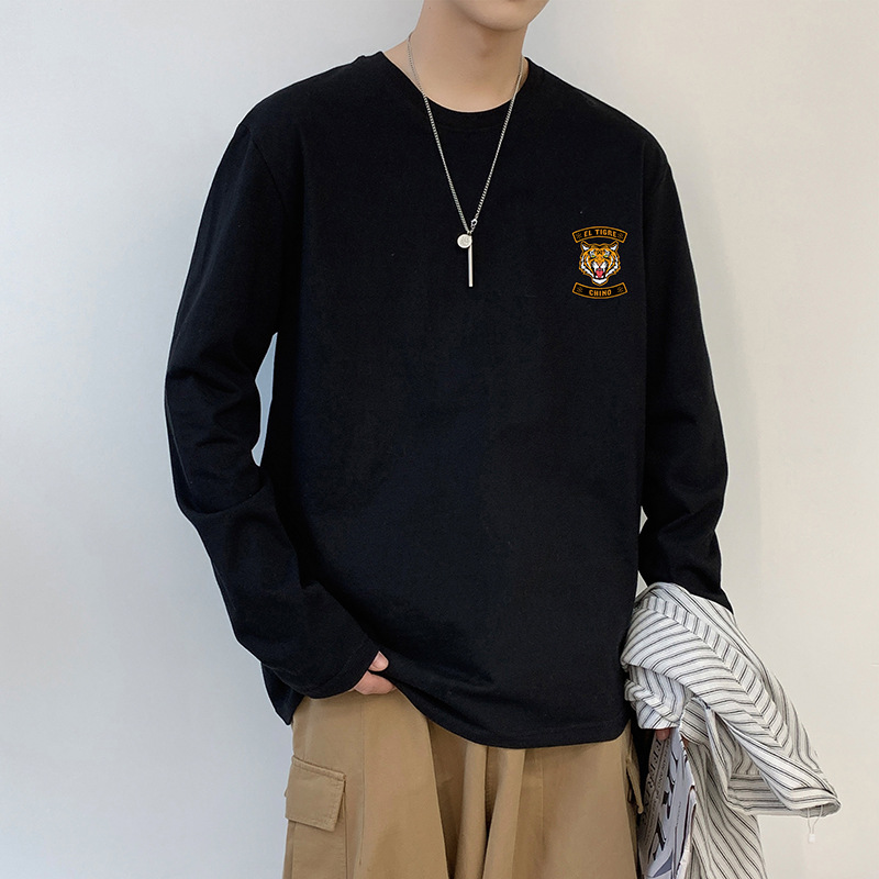 A stylish and trendy brand, a versatile pure cotton long-sleeved sweatshirt for men's early autumn, featuring a cool round neck Application Scenario