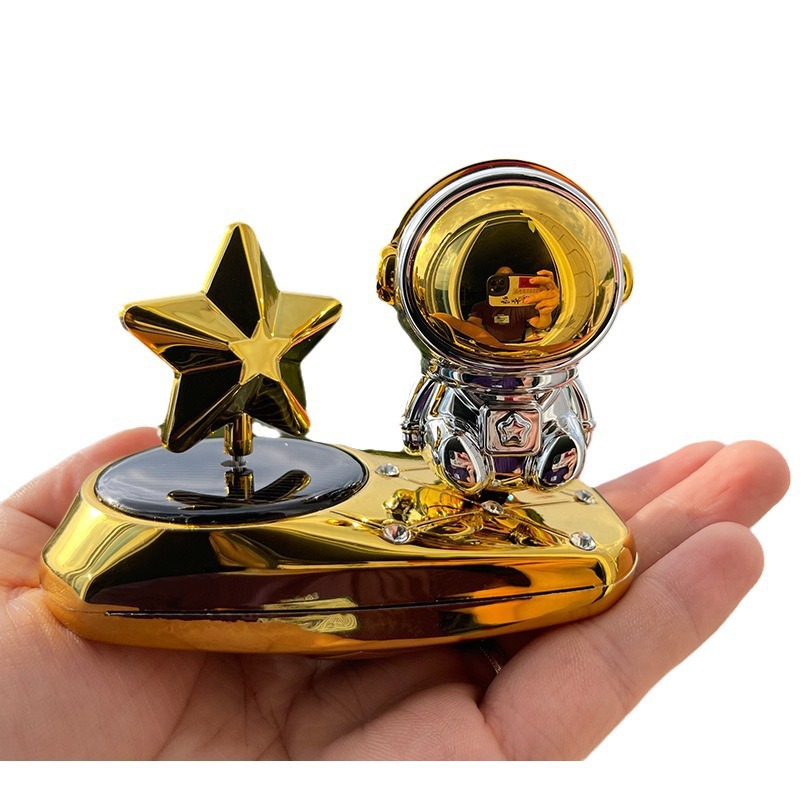 Solar-powered car perfume, scented stars, car ornaments, creative astronauts, high-end interior center console Item Picture