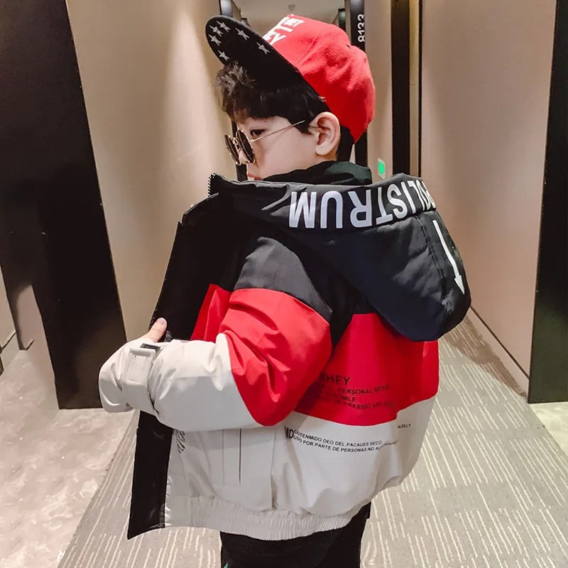 A short winter cotton-padded jacket for boys, a thick and warm Korean-style casual cotton-padded jacket for big kids, and a cool and stylish top for little boys Application Scenario