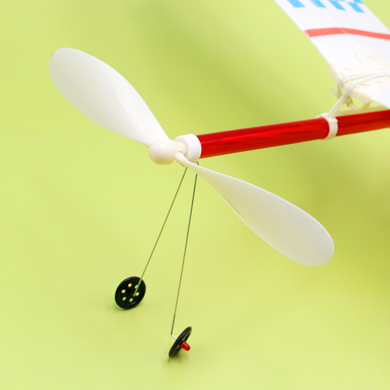 The new 318 rubber band powered aircraft glider model is a set of materials used in the school youth model aircraft competition Application Scenario