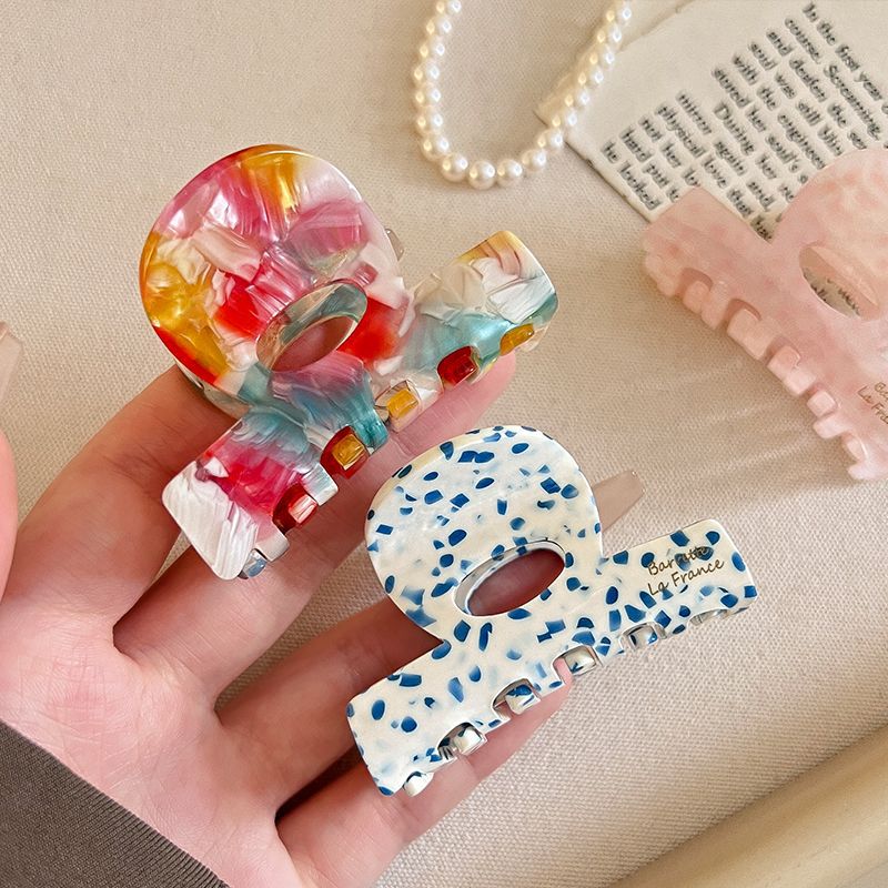 French retro acetate small scratch-clip women's summer hair clip headwear, elegant high ponytail fixed shark clip hair clip details Picture