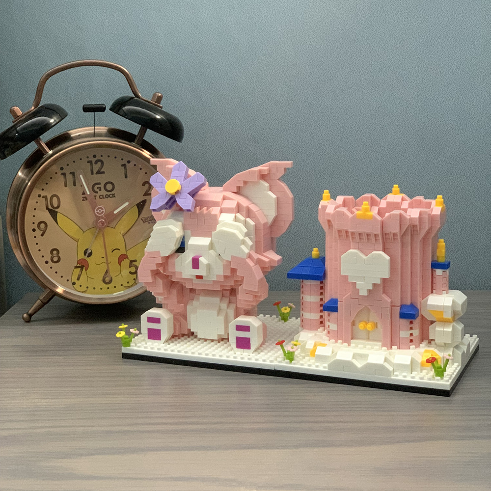 钻石微颗粒创意拼装宇航员贝儿城堡笔筒积木情人节礼品厂家直销