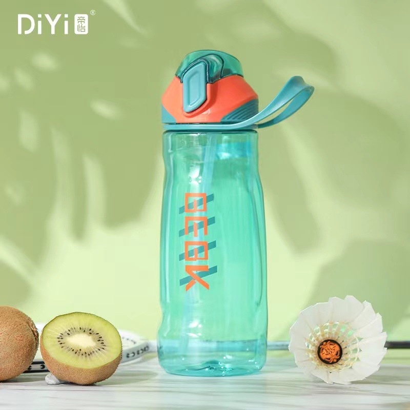 Diyi's best-selling creative and fashionable water cup 750ML pc material modern letter casual sports straw cup Specification image
