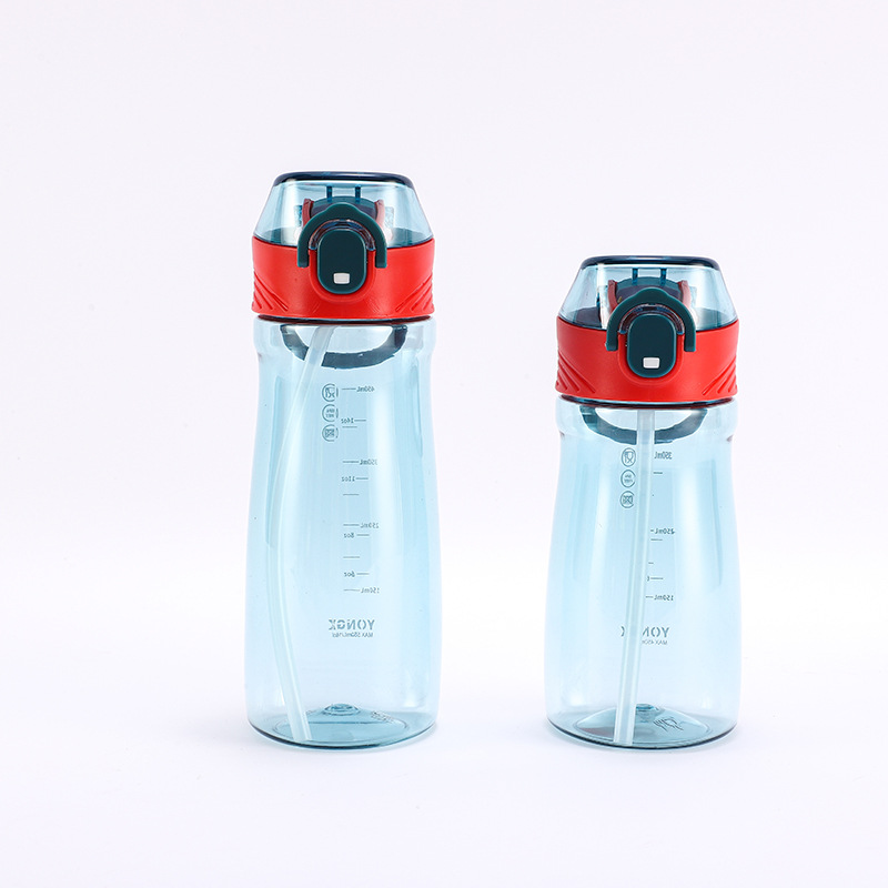 Yongxuan water cups, student straw cups, children's silicone spouts, plastic cups, outdoor sports and fitness water bottles, workers' hand-held cups Item Picture