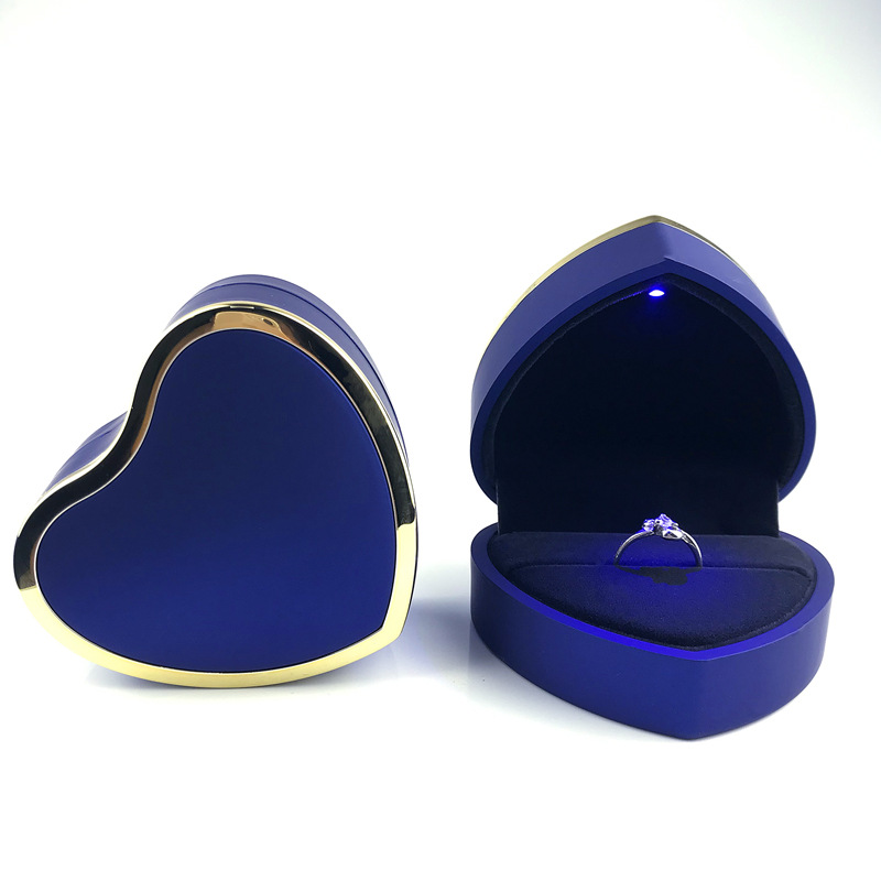 Heart Jewelry Box Ring Box High-End Ring Box With Lights Wedding Necklace Box Gift Box Jewelry Box Storage Packaging