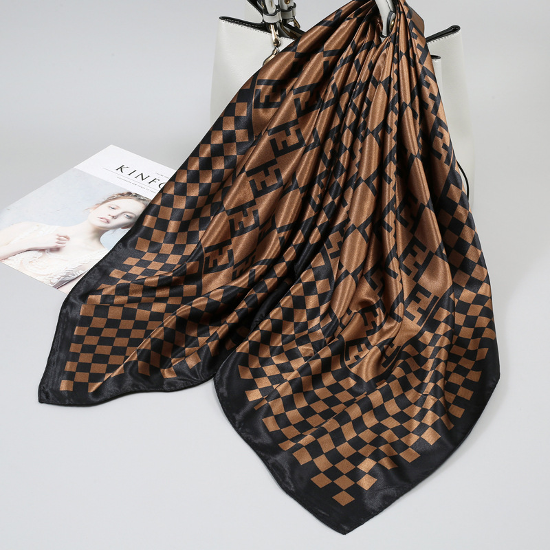90X90 Big Square Scarf Women's New Explosive 2024 Silk Scarf Spring And Autumn High Fashion Mother Small Square Scarf Scarf Application Scenario