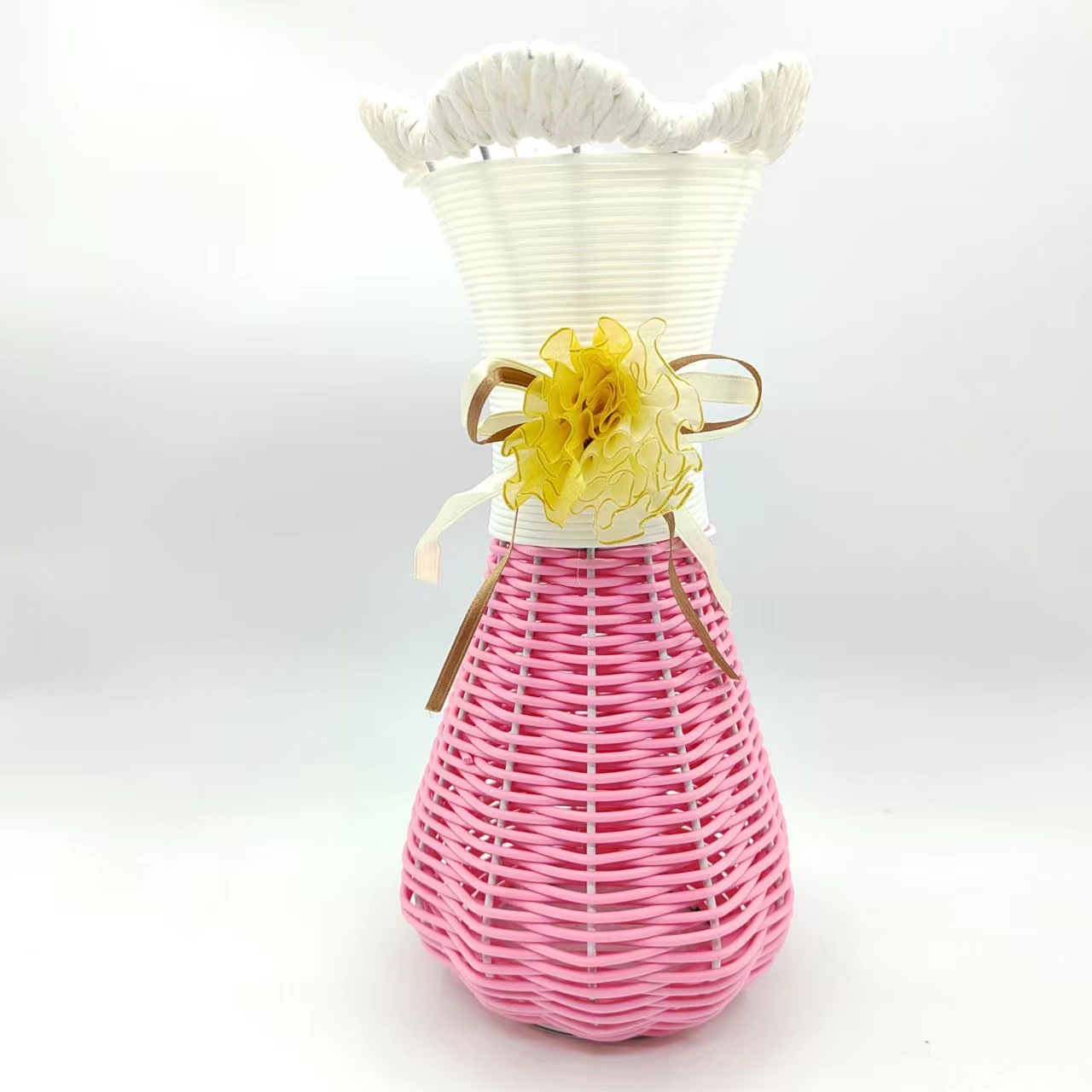 Exquisite Hand-Woven Plastic Decorative Vase Flower Arranger Dry Flower Silk Flower Arranger For Interior Decoration details Picture
