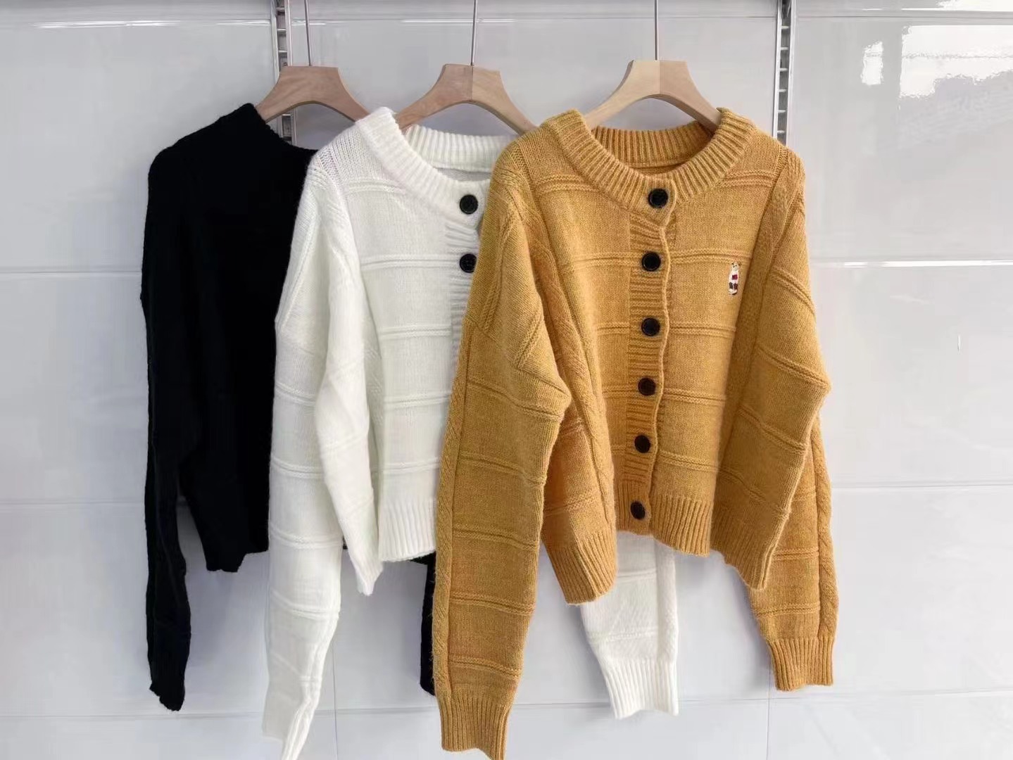 Holgado oso bordado manga larga de punto cardigan versión coreana suéter de moda mujer Application Scenario