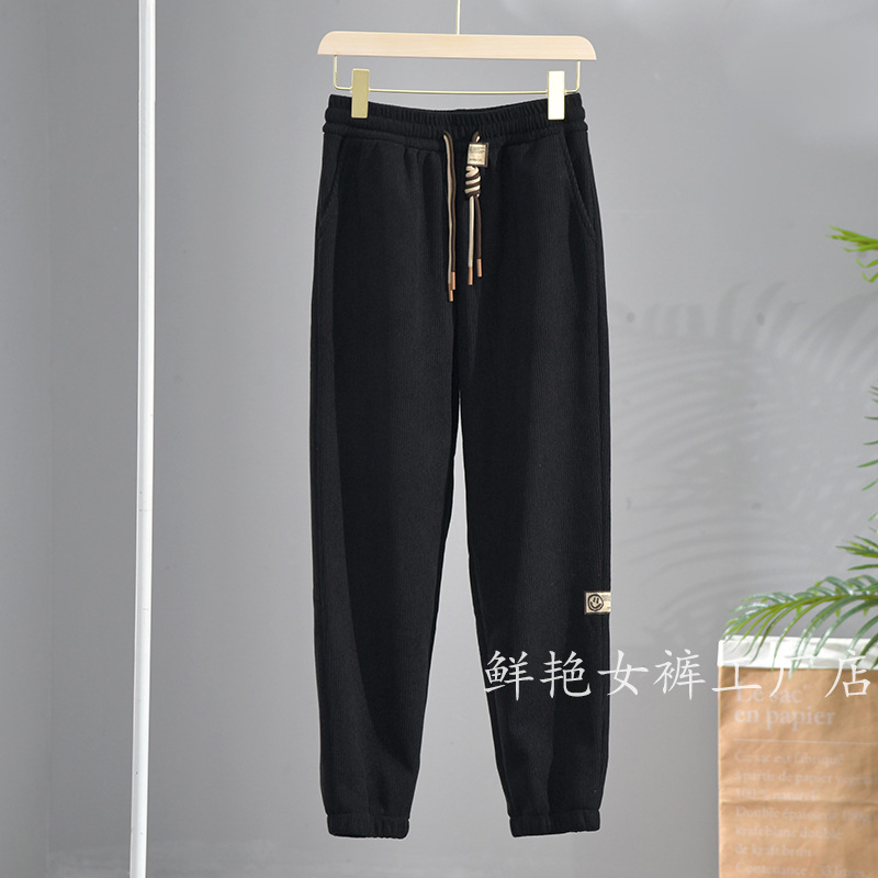 Wholesale of winter fleece and thickened sweatpants, women's outdoor sports casual pants, loose tight-fitting pants, high-waisted slimming windproof pants Specification image