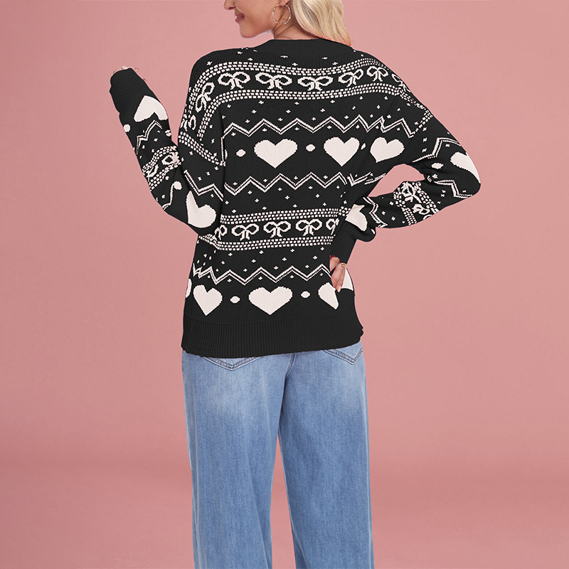 The new winter collection of European and American cross-border women's clothing in 2025, featuring heart-shaped sweaters, pullovers, large-sized Christmas casual jacquard knitted sweaters, is in vogue Application Scenario