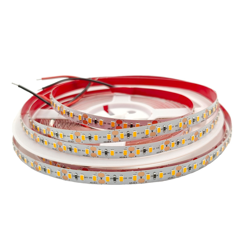 LED灯带1白底实物图