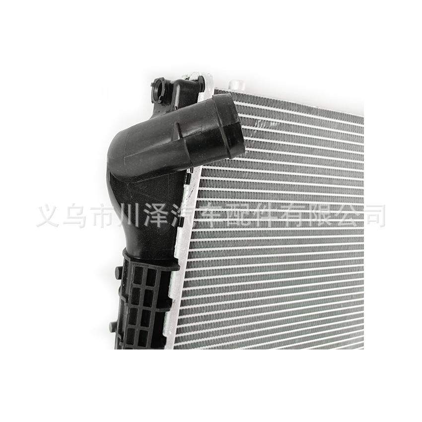 Applicable to PORSCHE718982 left radiator condenser 9P1121251 Application Scenario