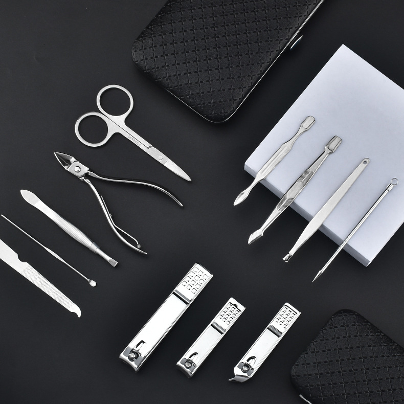 Black nail clipper set of 12 pieces, stainless steel nail clipper set, pedicure nail pliers, nail care tools wholesale shanilak Application Scenario