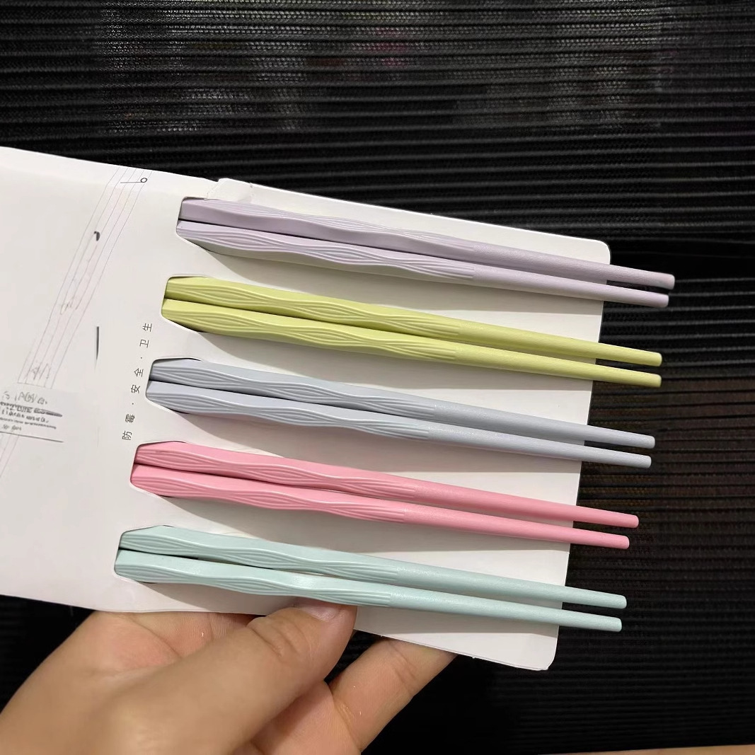 【 Zone 2-9 】 Light-colored fingernail chopsticks 200 yuan per box. Household, one person, one chopstick. Light-colored fingernail chopsticks are easy to clean. Family, separate dining. Fingernail chopsticks 2 yuan Specification image
