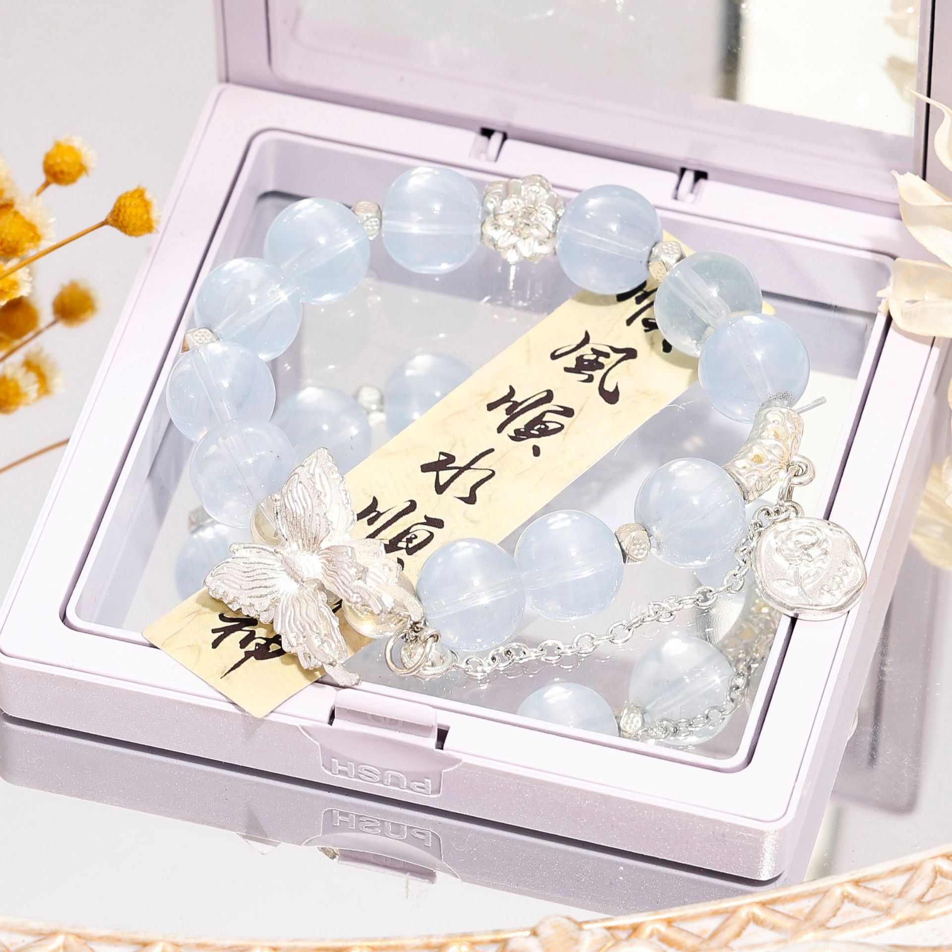 Wholesale of novel style beaded tassel bracelets for women. Niche design, high appearance level, unique, no similarity, versatile details Picture