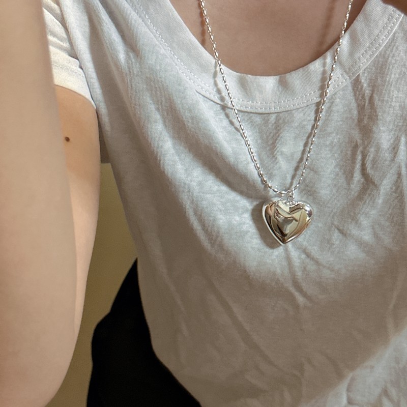 S925 sterling silver Korean version rice bead heart long sweater chain Korean version Korean version Korean style retro fashion heavy industry necklace details Picture