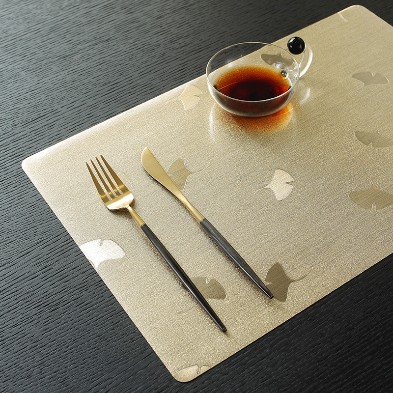 Womei European-style rectangular hot stamping ginkgo leaf brushed placemats, ins style, simple, modern, fashionable, elegant, creative PVC heat insulation, anti-slip, eco-friendly table MATS, Western placemats Specification image