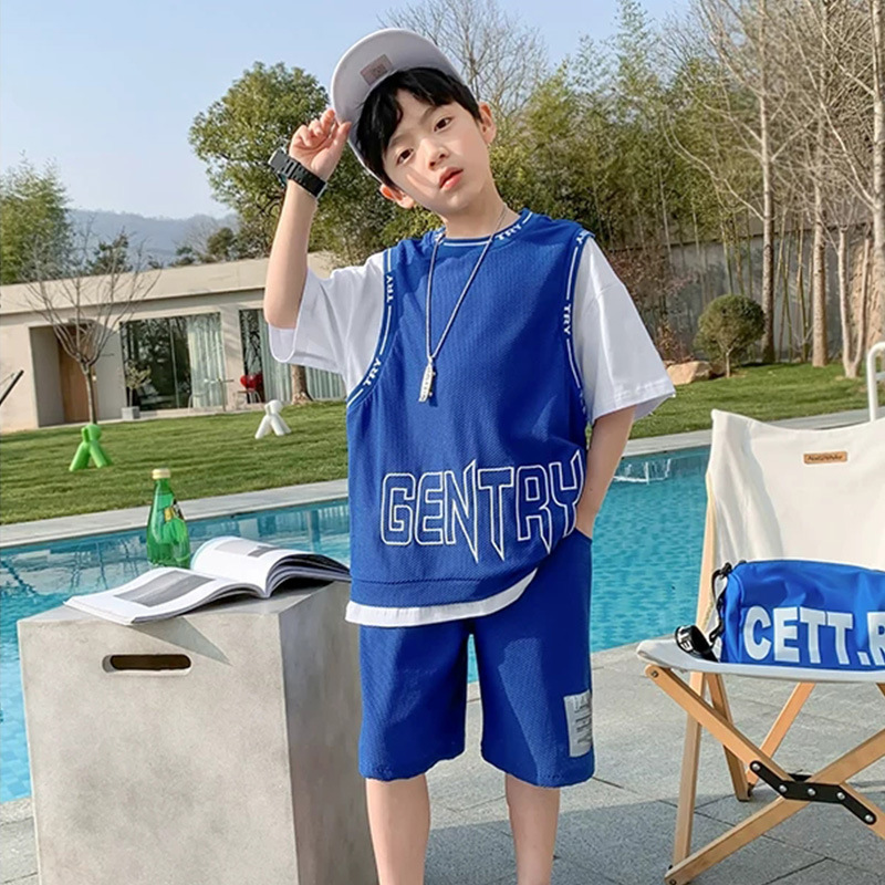 Boys' short-sleeved summer suit 2022 New style Stylish boys' breathable sportswear, two-piece children's basketball suit, trendy Application Scenario
