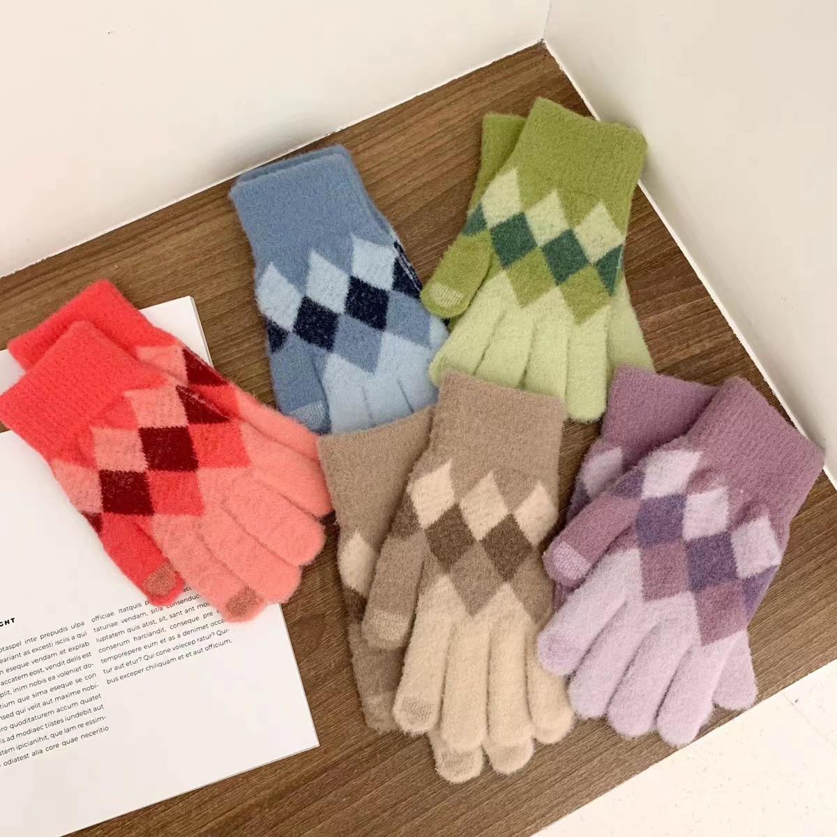 Diamante cuadrícula rama crash color invierno guantes calientes mujer estudiante pareja versión coreana moda punto invierno pantalla táctil
