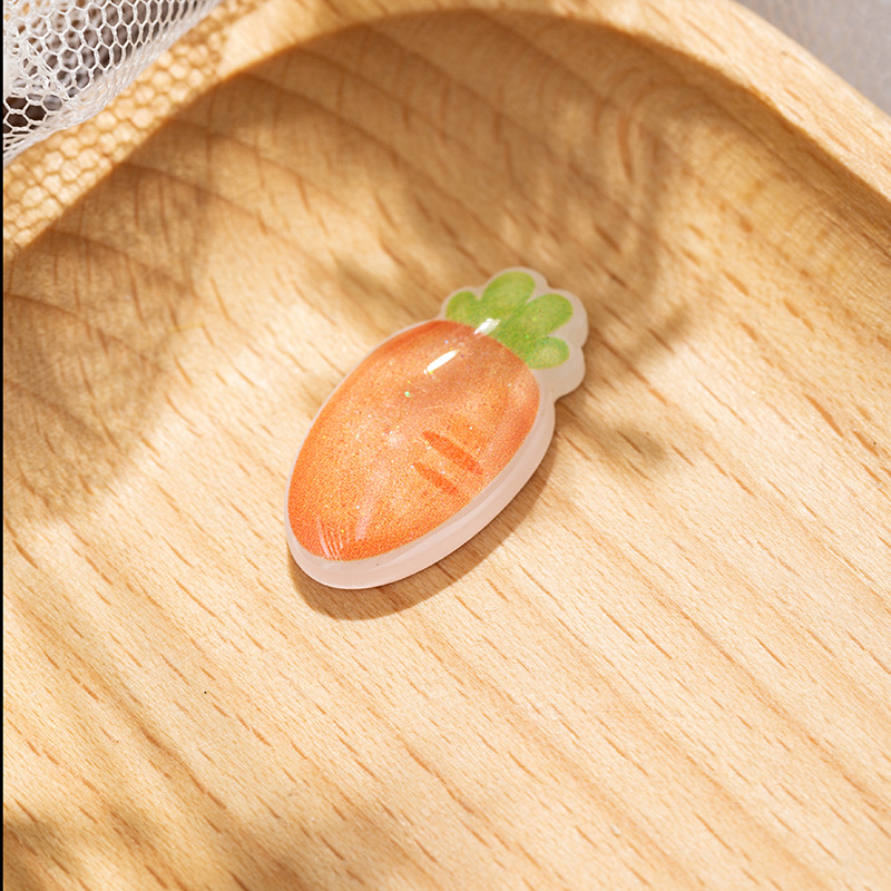 Qiaoxi's new cartoon animal fruit resin acrylic jewelry accessories are cute wholesale hair clips and hair accessories Application Scenario