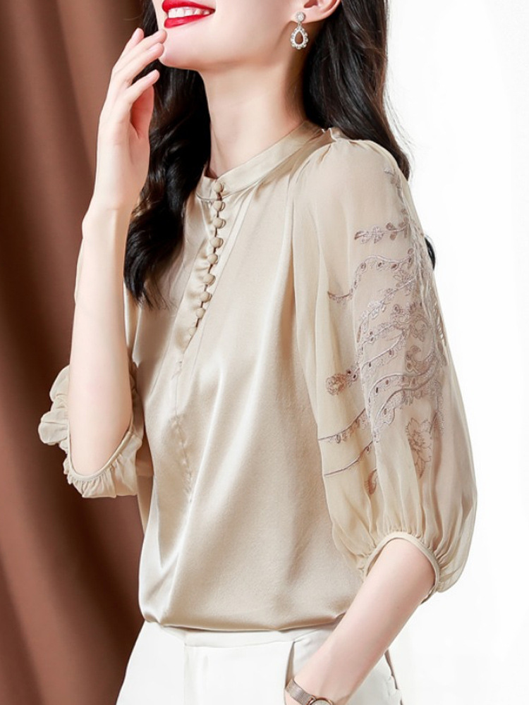 Silk chiffon blouse for women's wear, 2022 new summer loose design style small blouse embroidered mulberry silk top Application Scenario