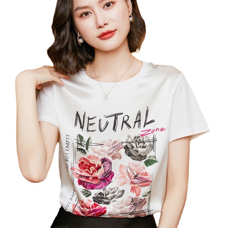 A short-sleeved T-shirt made of pure cotton with ice silk, featuring a round-neck base layer for women. It can be worn as an inner top with rhinestones Item Picture
