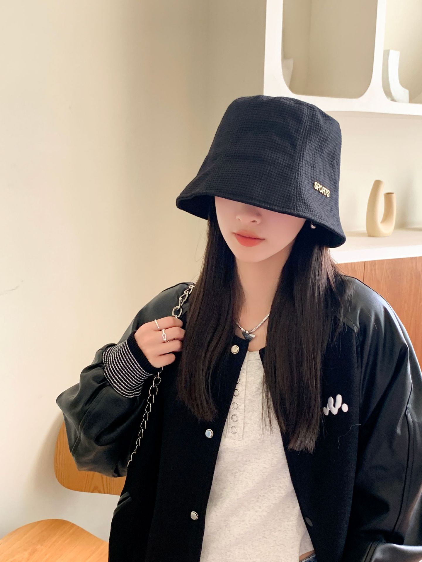 Retro Fashion Casual Sun Basin Hat Solid Color Face Display Small Bucket Hat Female Head Cover Face Sunscreen Fisherman Hat Application Scenario
