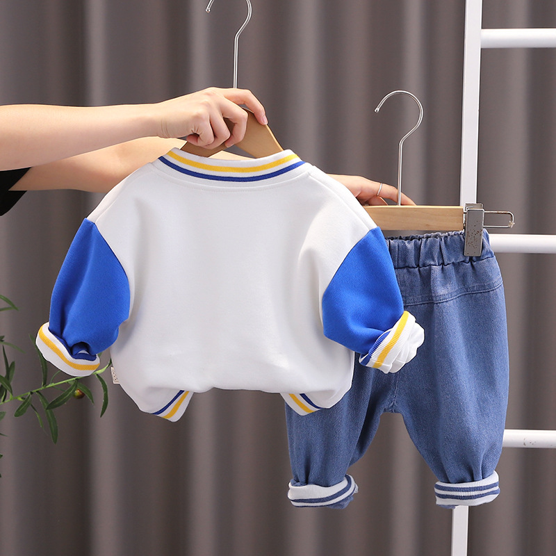 The autumn set for boys is stylish and popular. Two children are cool and trendy. One-year-old baby's autumn little children's clothing and baby clothes for spring and autumn Application Scenario