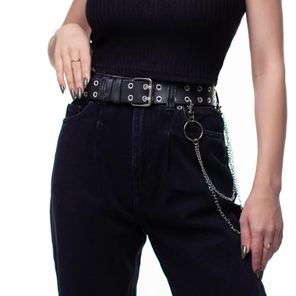 A retro and unique black double-breasted metal chain belt for women, a versatile belt accessory for women details Picture