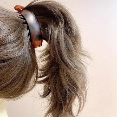 The popular high ponytail banana clip exudes a high-end, seamless hairpin, women's headwear, Korean grab clip, elegant vertical hairpin, hair accessory The popular high ponytail banana clip exudes a high-end, seamless hairpin, women's headwear, Korean grab clip, elegant vertical hairpin, hair accessory