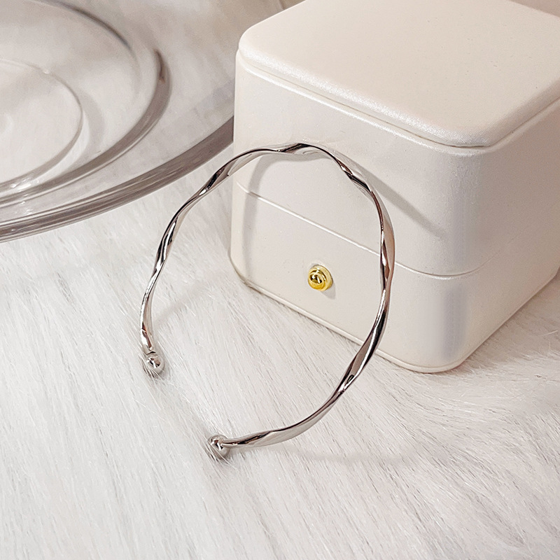 Mobius plain circle bracelet for women Couple Circular open adjustable bracelet Fashion Port style bracelet for women