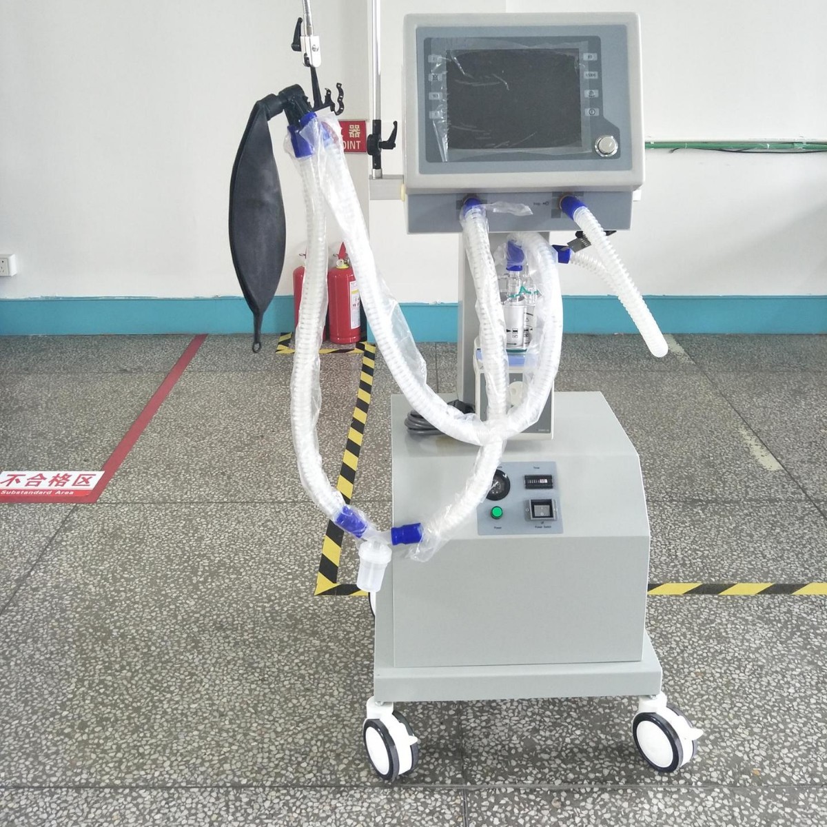 Cross-border exclusive supply of PA-900B hand-pushed mobile ventilator, LED screen medical ventilator with air compressor details Picture